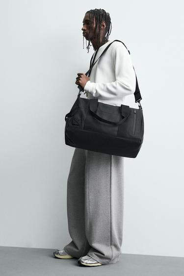 BOLSO DE VIAJE TEXTURA - Negro de Zara - Imagen 0