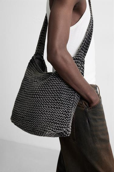 SAC PORTÉ ÉPAULE MACRAMÉ - Noir de Zara - Image 1