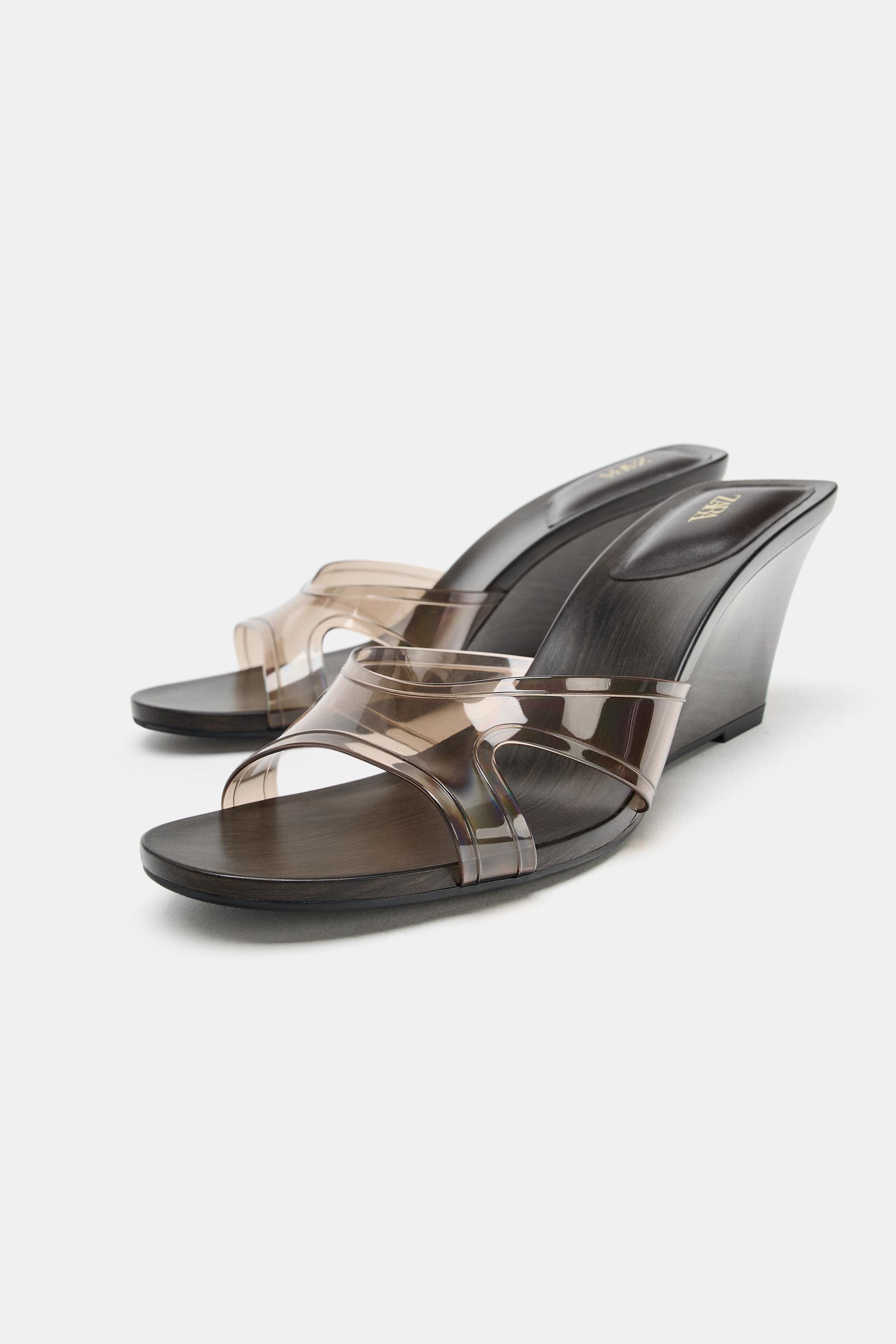SANDALES À TALONS COMPENSÉS EFFET VINYLE
