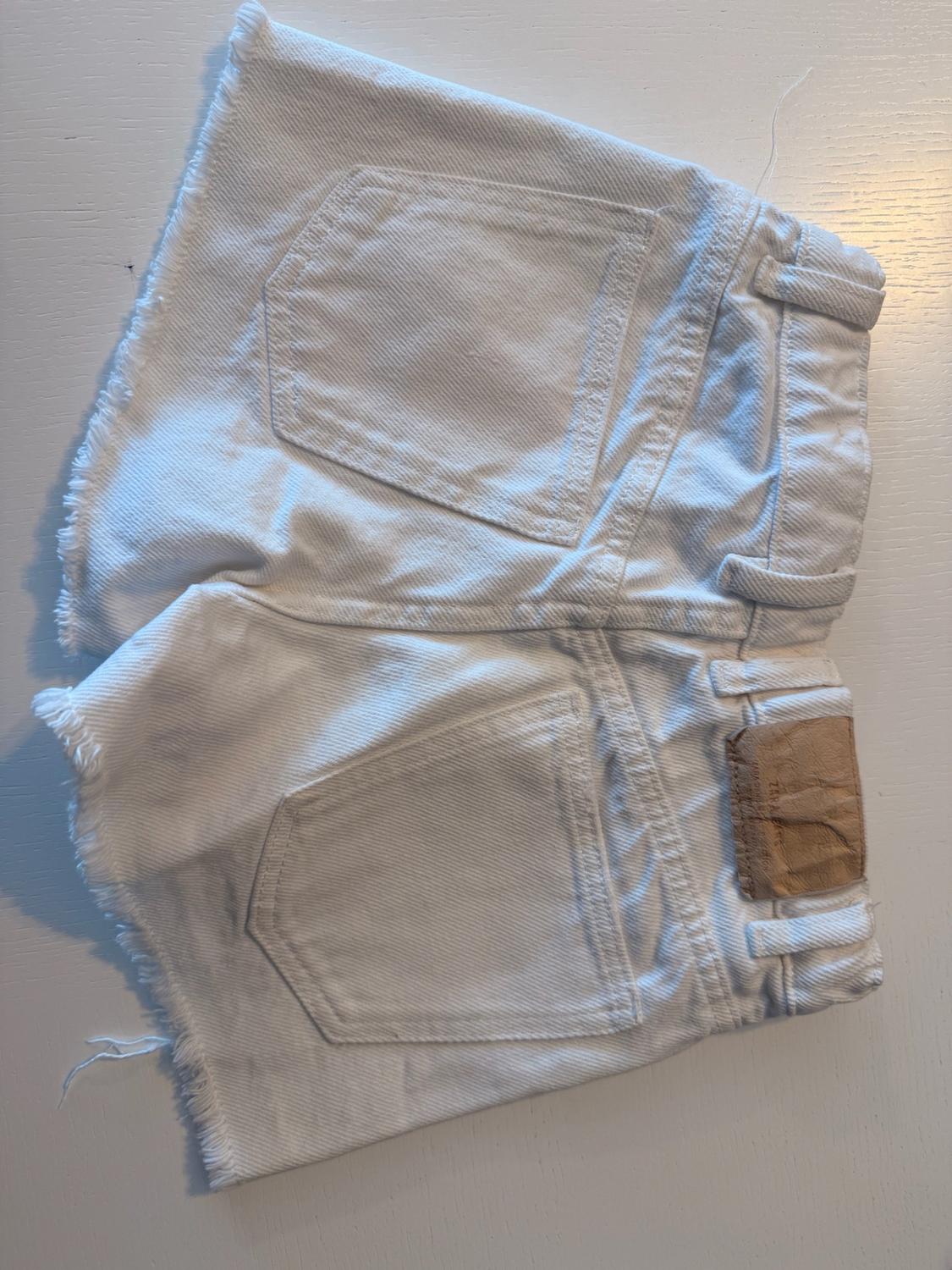 FRAYED DENIM BERMUDA SHORTS - Image 2