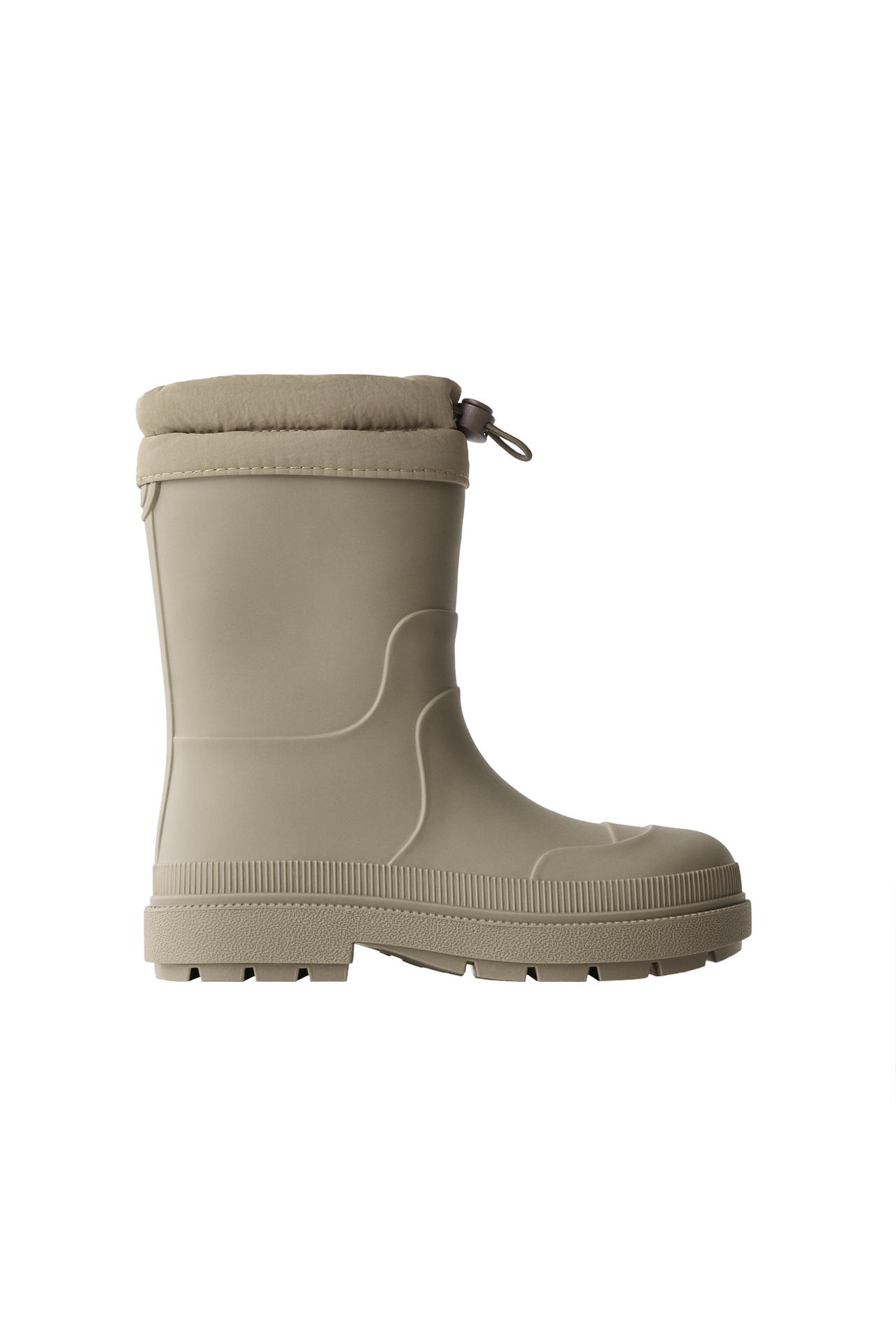 ADJUSTABLE WELLIES