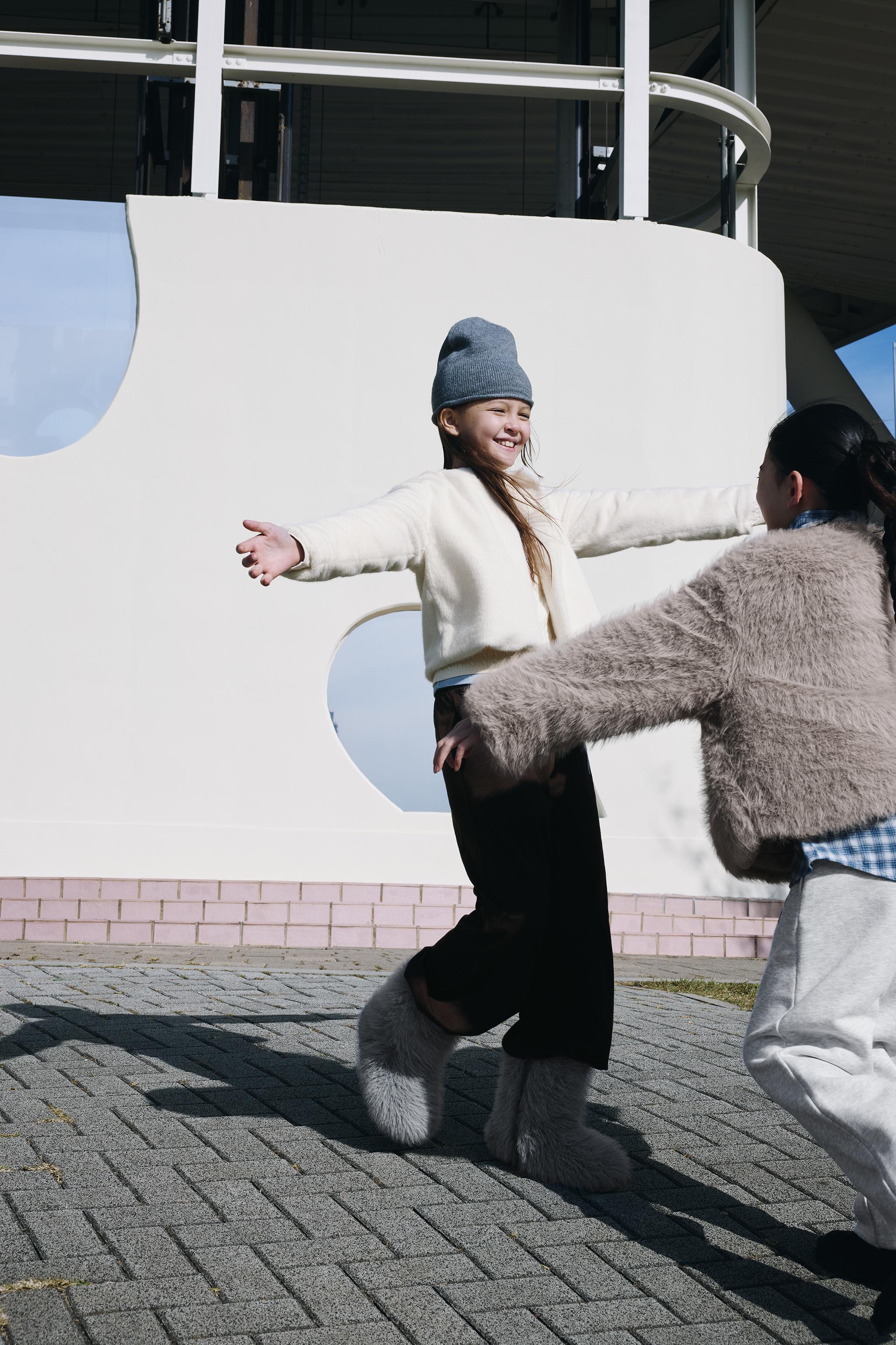 ショートフェイクファージャケット - ライトグレー | ZARA Japan / 日本