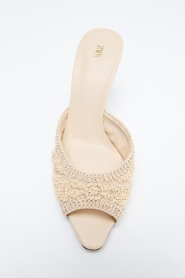 HEELED SANDALS WITH APPLIQUÉS - Ecru White by Zara