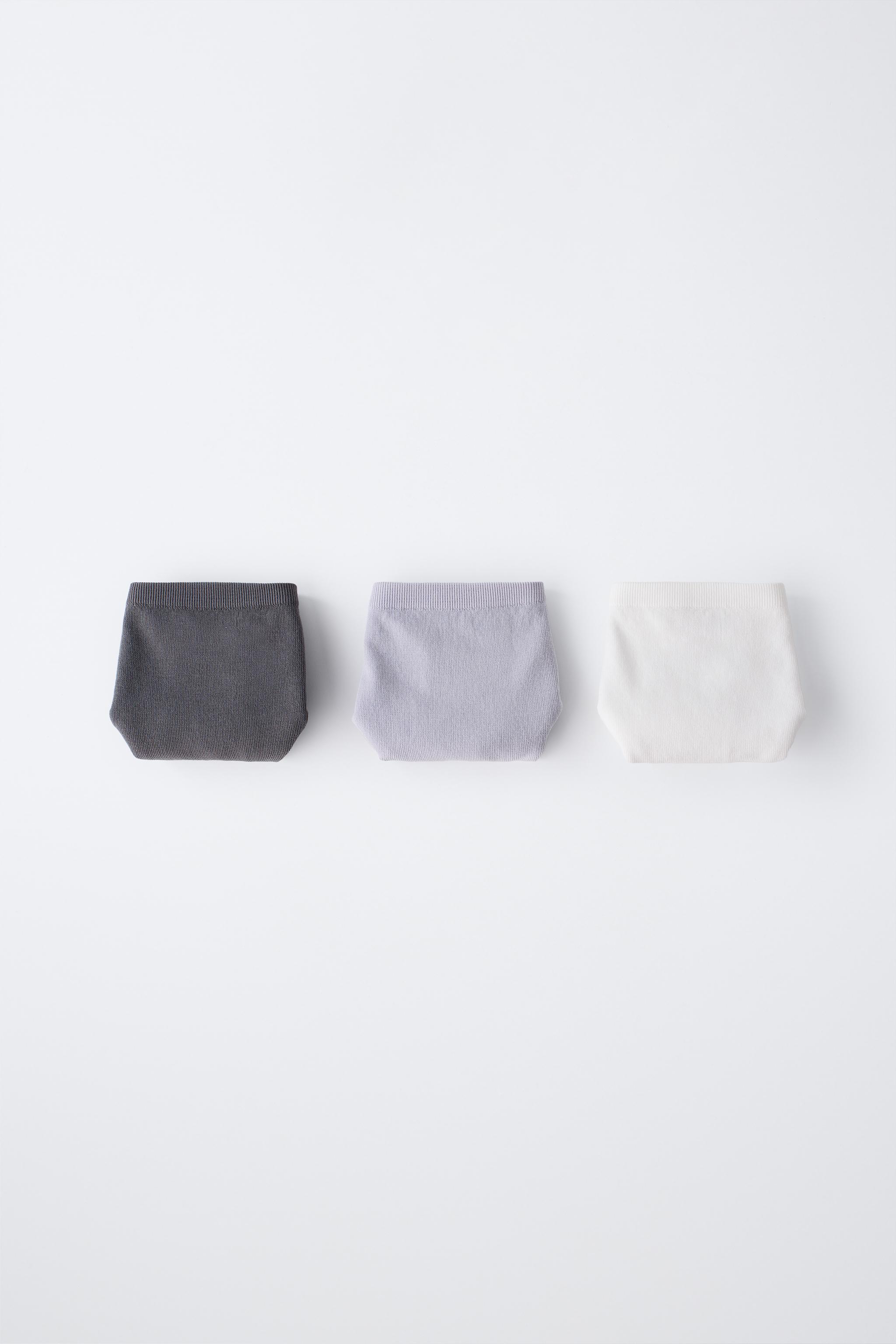 AGES 8-14 / THREE-PACK OF SEAMLESS UNDERWEAR