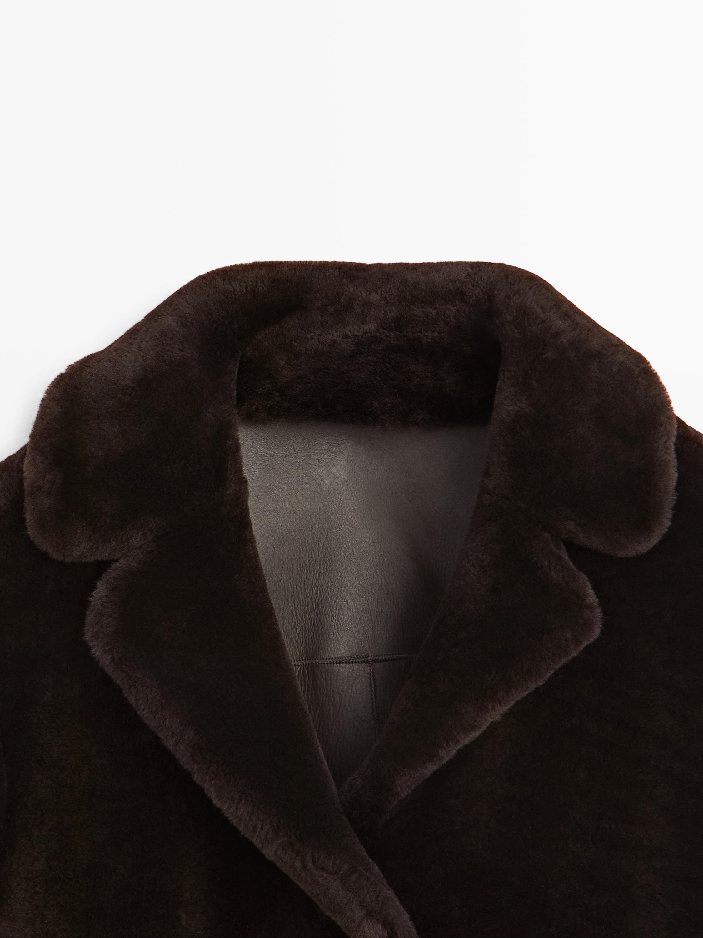 Veste moutonnée courte en peau
