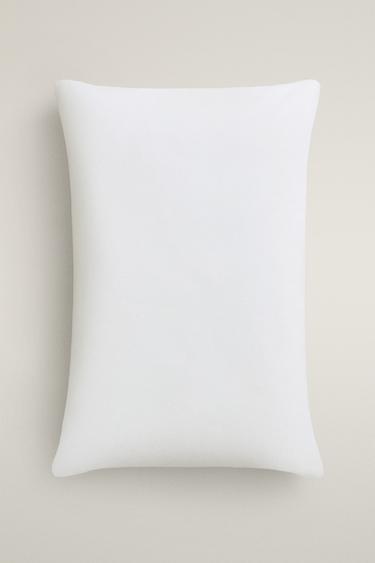 WATERPROOF COTTON JERSEY PILLOW PROTECTOR - White by Zara