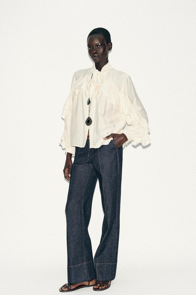 BLUSA CON VOLANT E FIOCCO Écru ZARA Italia Italy