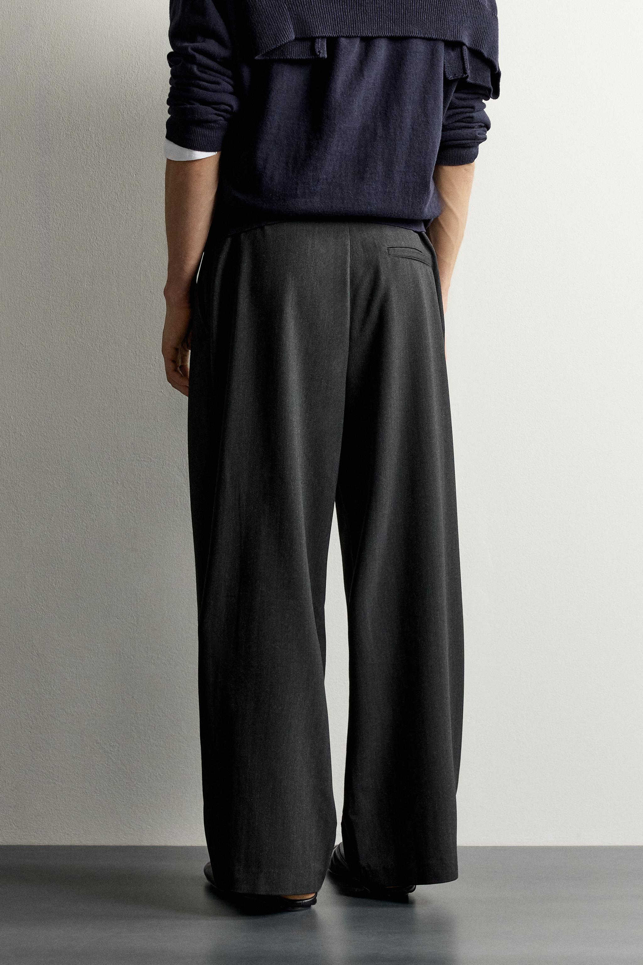 PLEATED RELAXED-FIT PANTS — Gray