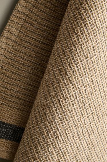 TORCHON WAFFLE À BANDE - Jaune de Zara - Image 2