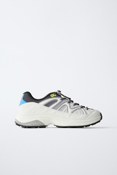 ZAPATILLA DEPORTIVA MONTAÑA - Blanco de Zara