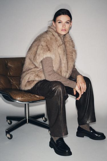 ЛОФЕРИ З ДЕКОРАТИВНОЮ ПЛАНКОЮ - Чорний Zara