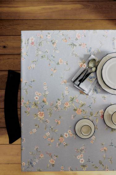 TABLECLOTH WITH SMALL FLORAL PRINT - Blue by Zara - Image 5
