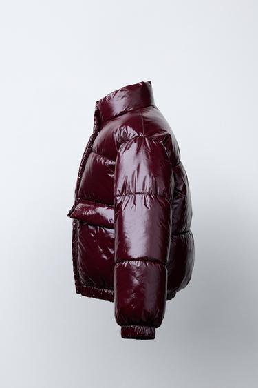 VESTE REMBOURRÉE FINITION BRILLANTE - Grenat de Zara - Image 2