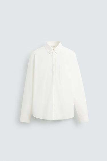 قميص REGULAR FIT بجيب - أبيض الخاص بـ Zara