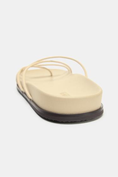 SANDALES À BRIDES CROISÉES - Blanc écru de Zara - Image 4