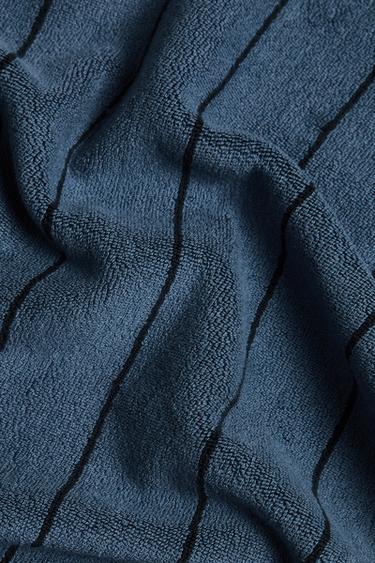 TAPIS DE BAIN RAYURES FINES - Bleu moyen de Zara - Image 4