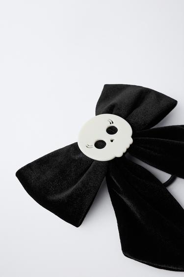SKULL VELVET BOW CLIP SCRUNCHIE - Black by Zara - Image 2