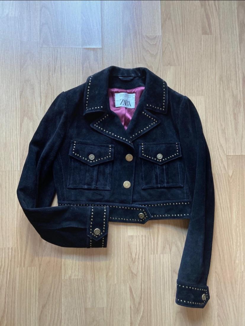 STUDDED CROPPED JACKET