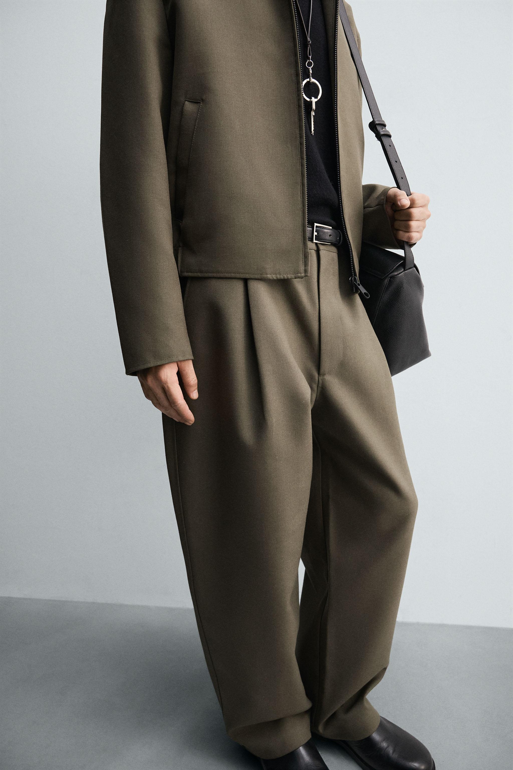 PLEATED BALLOON FIT PANTS