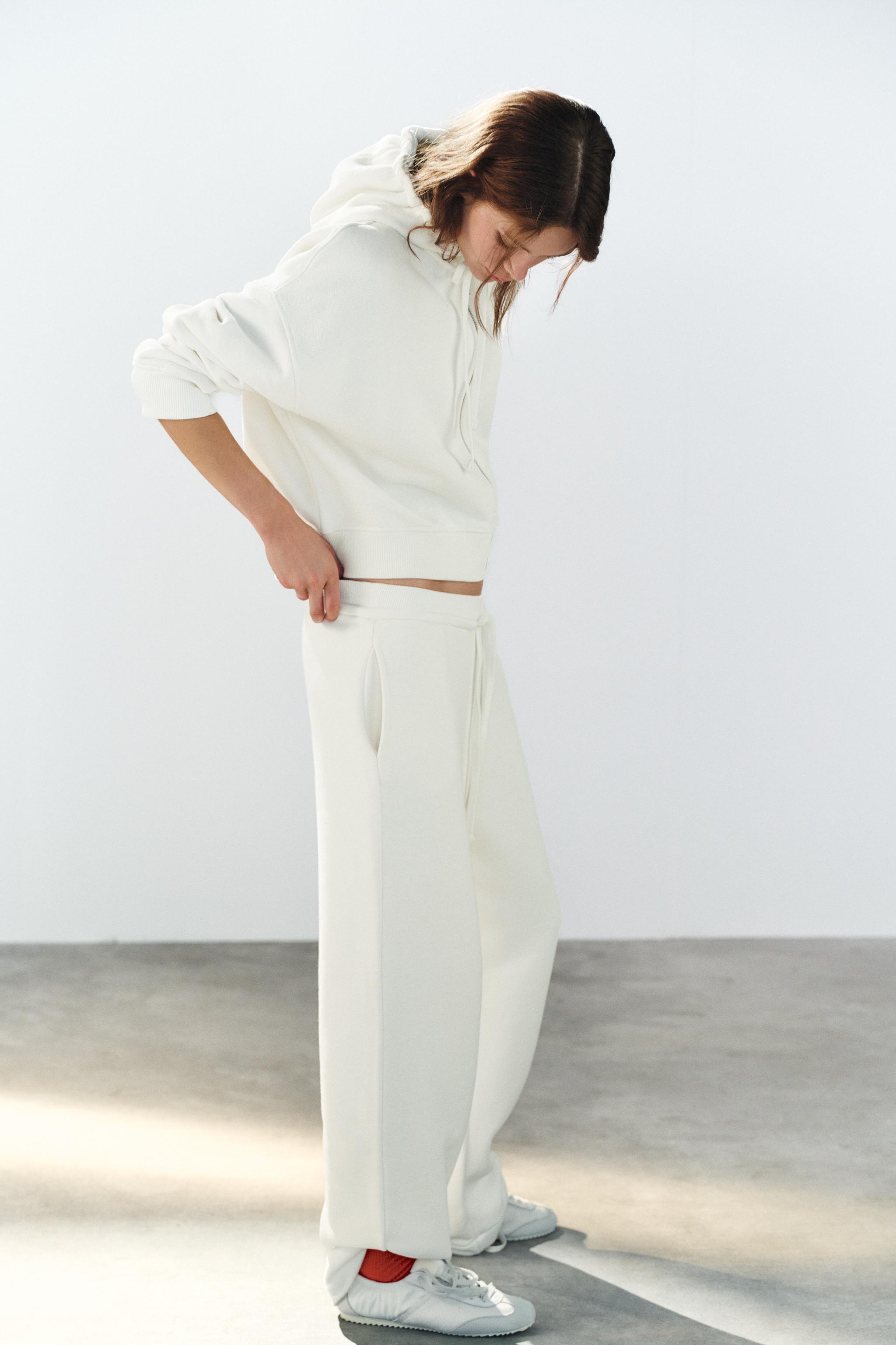 PANTALON EN MOLLETON À CORDONS