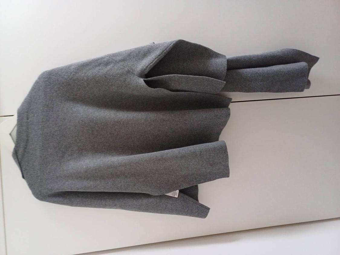 SHORT KNIT COAT WITH ASYMMETRIC SCARF - Image 3
