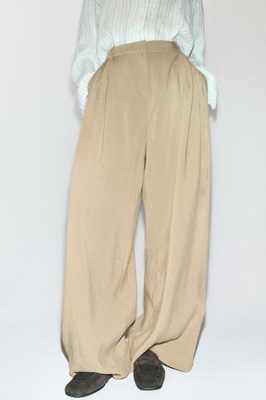 PANTALÓN ANCHO PINZAS CON LINO - Tostado de Zara