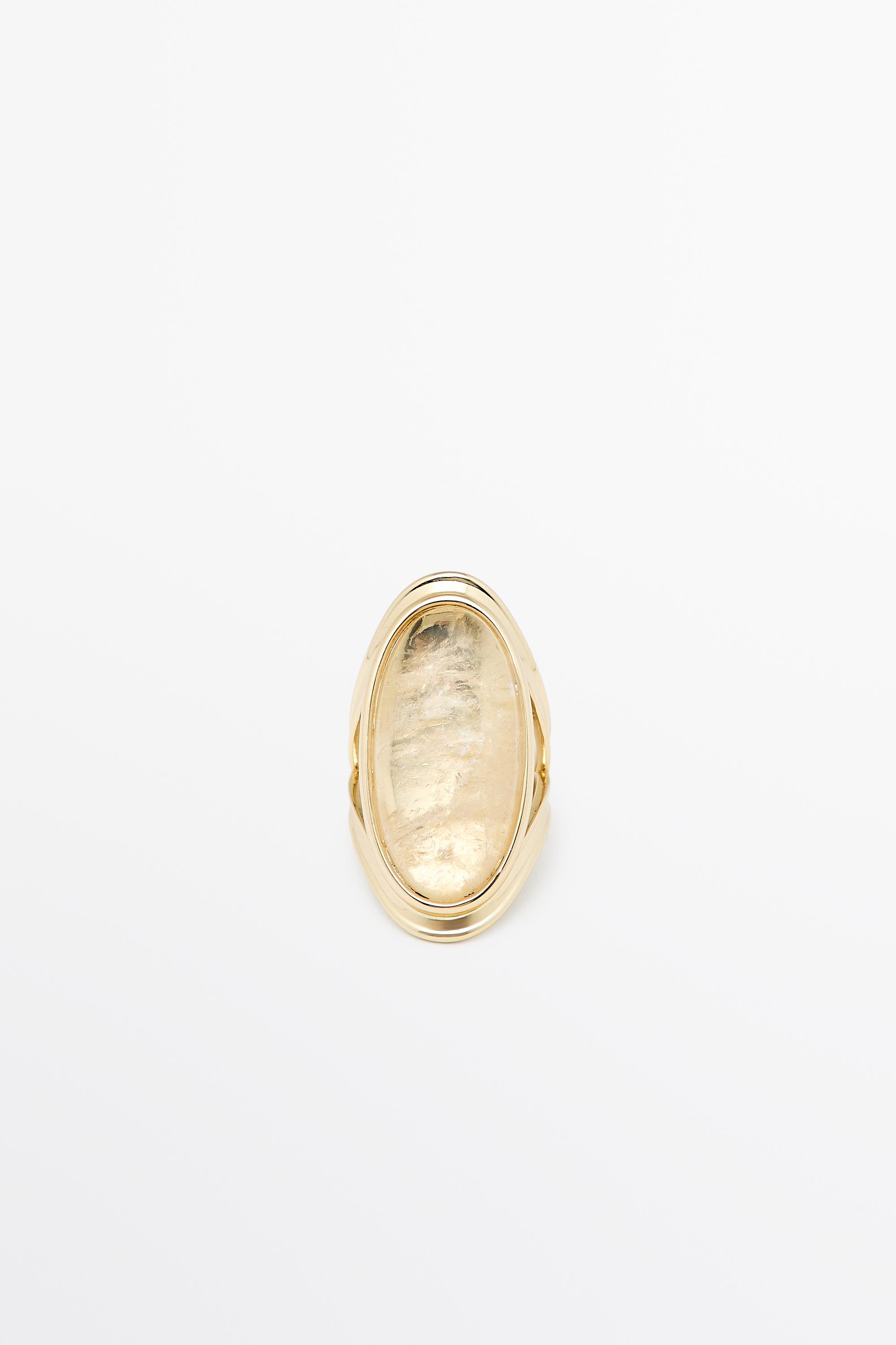 Oval Quartz Ring — Golden
