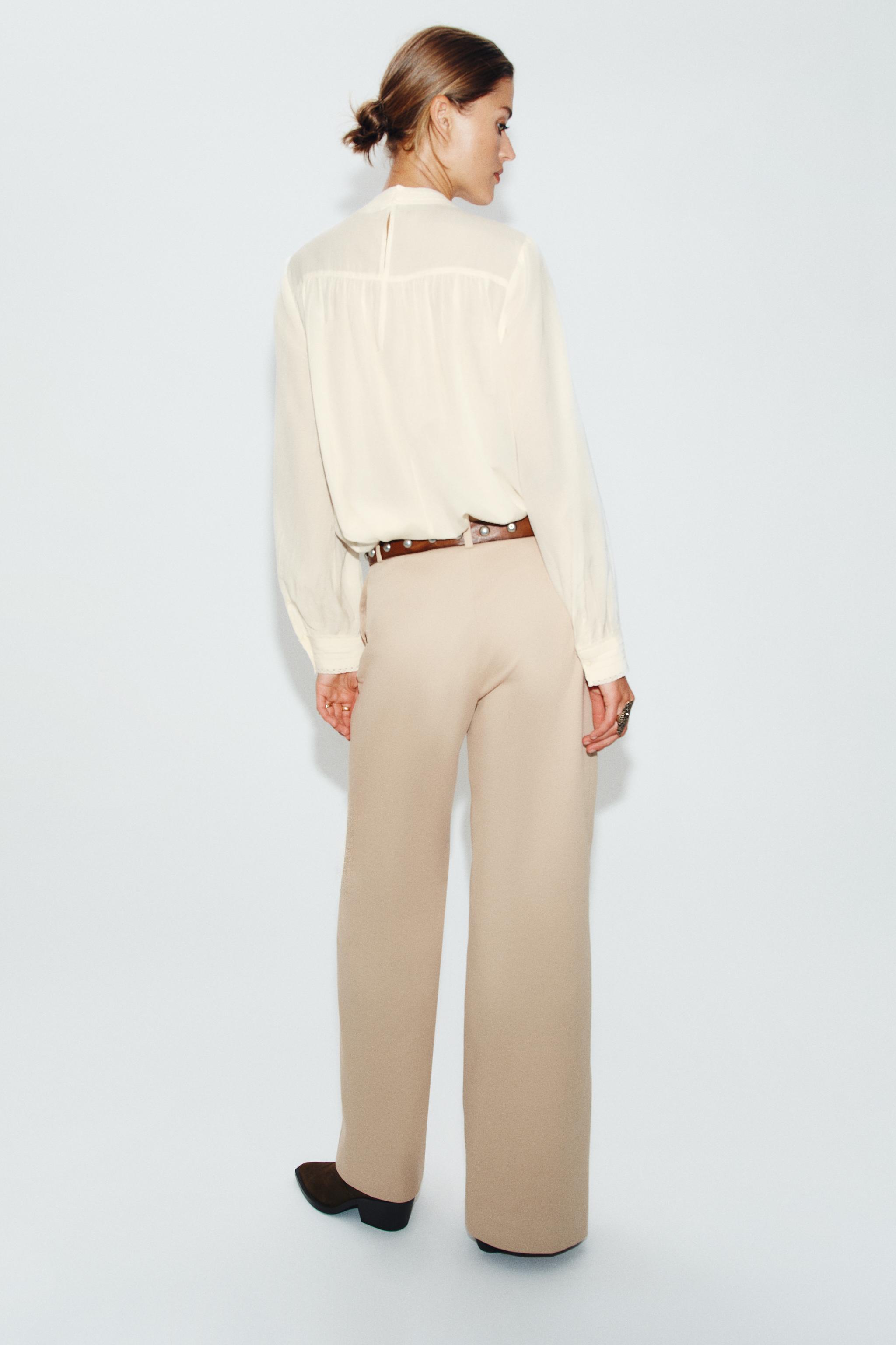 BLOUSE ROMANTIQUE BRODÉE À FLEURS
