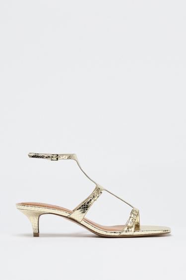 METALLIC KITTEN HEEL SANDALS - Gold by Zara