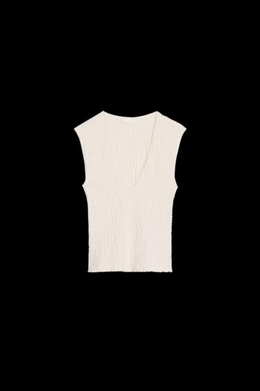 TOP TEXTURA ESCOTE PICO - Blanco roto de Zara - Imagen 0