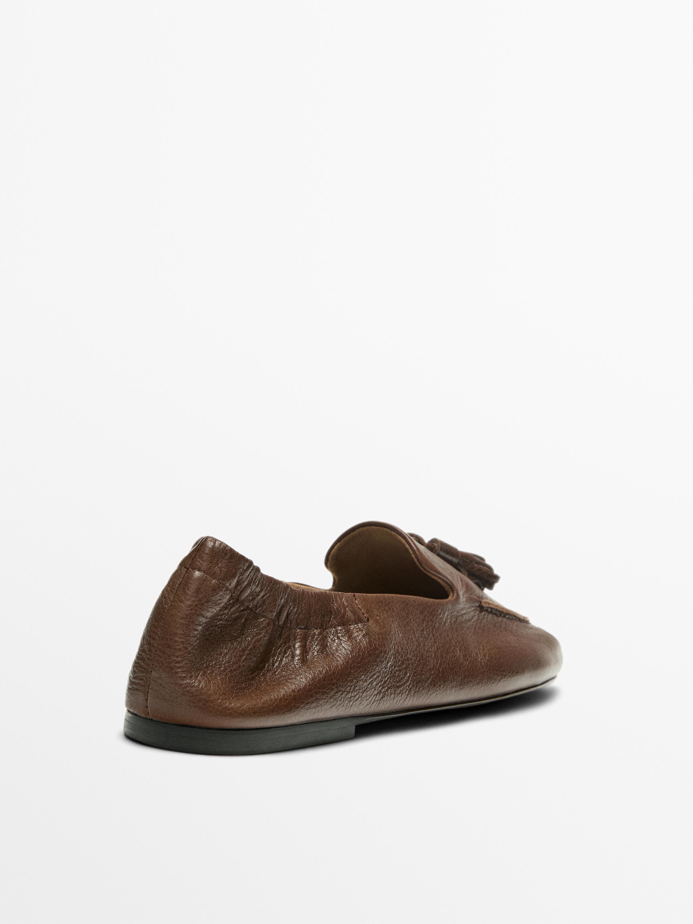 Leather tassel loafers