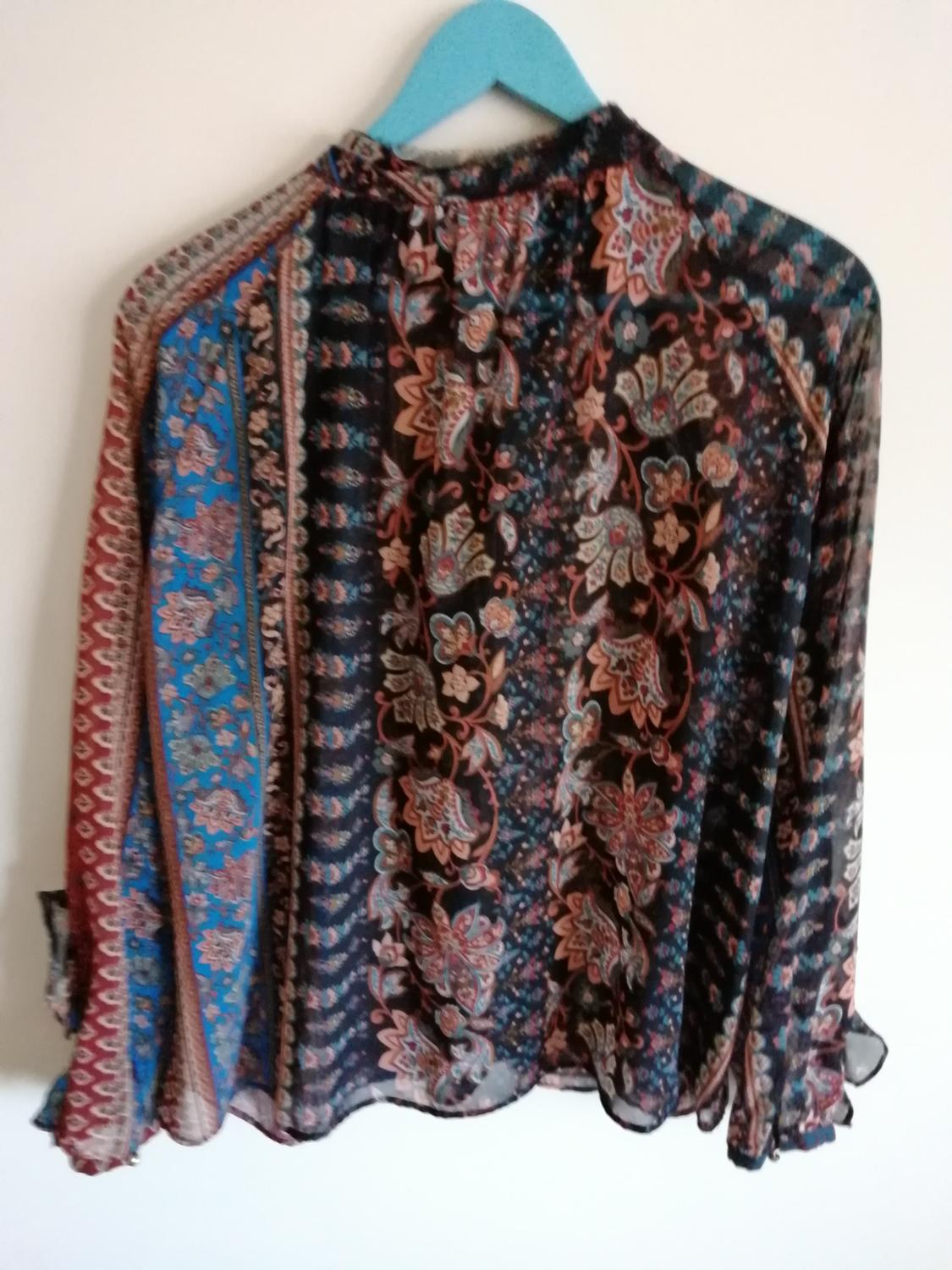 BLUSA ESTAMPADO PATCHWORK - Image 2