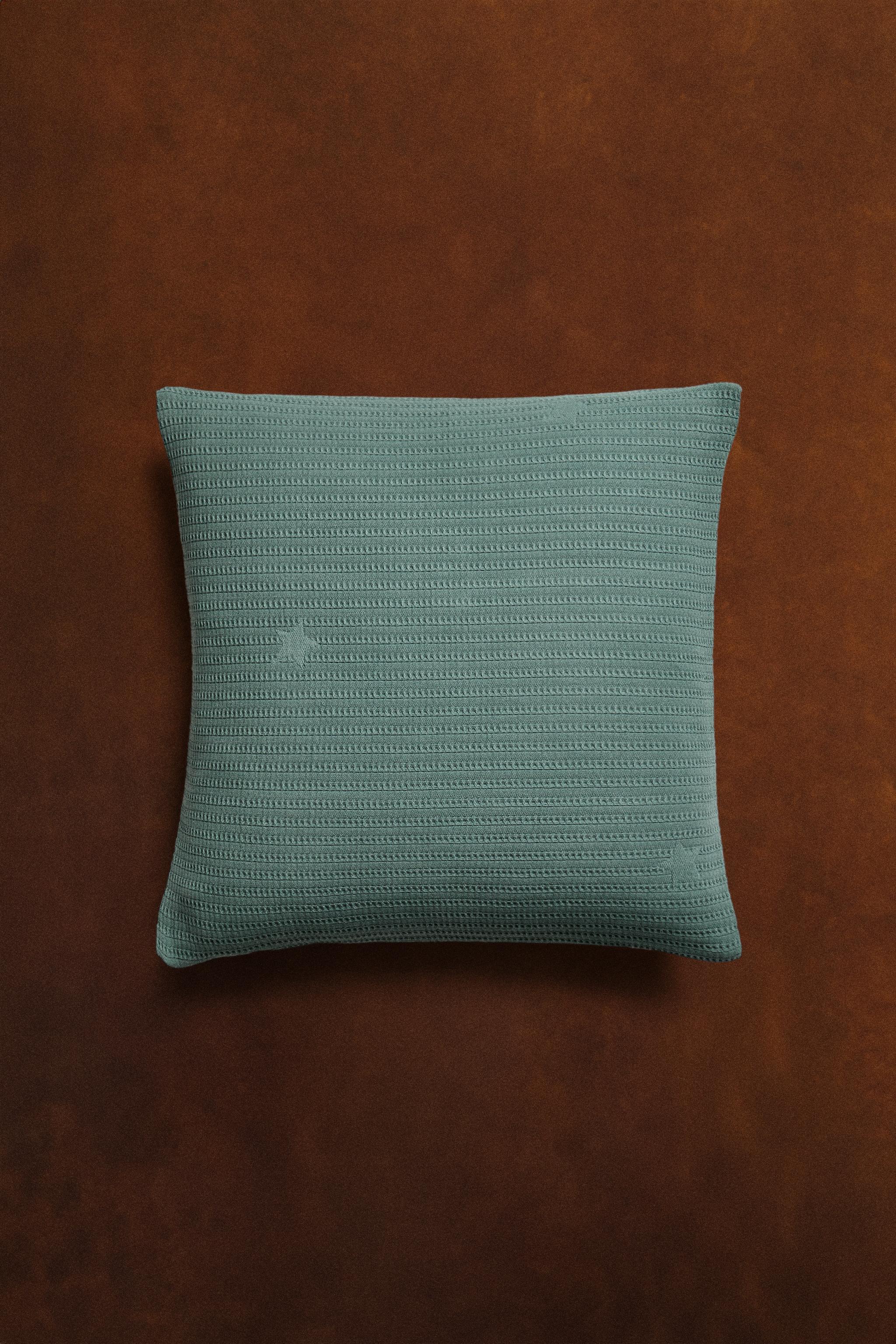 CHILDREN'S STAR THROW PILLOW COVER
