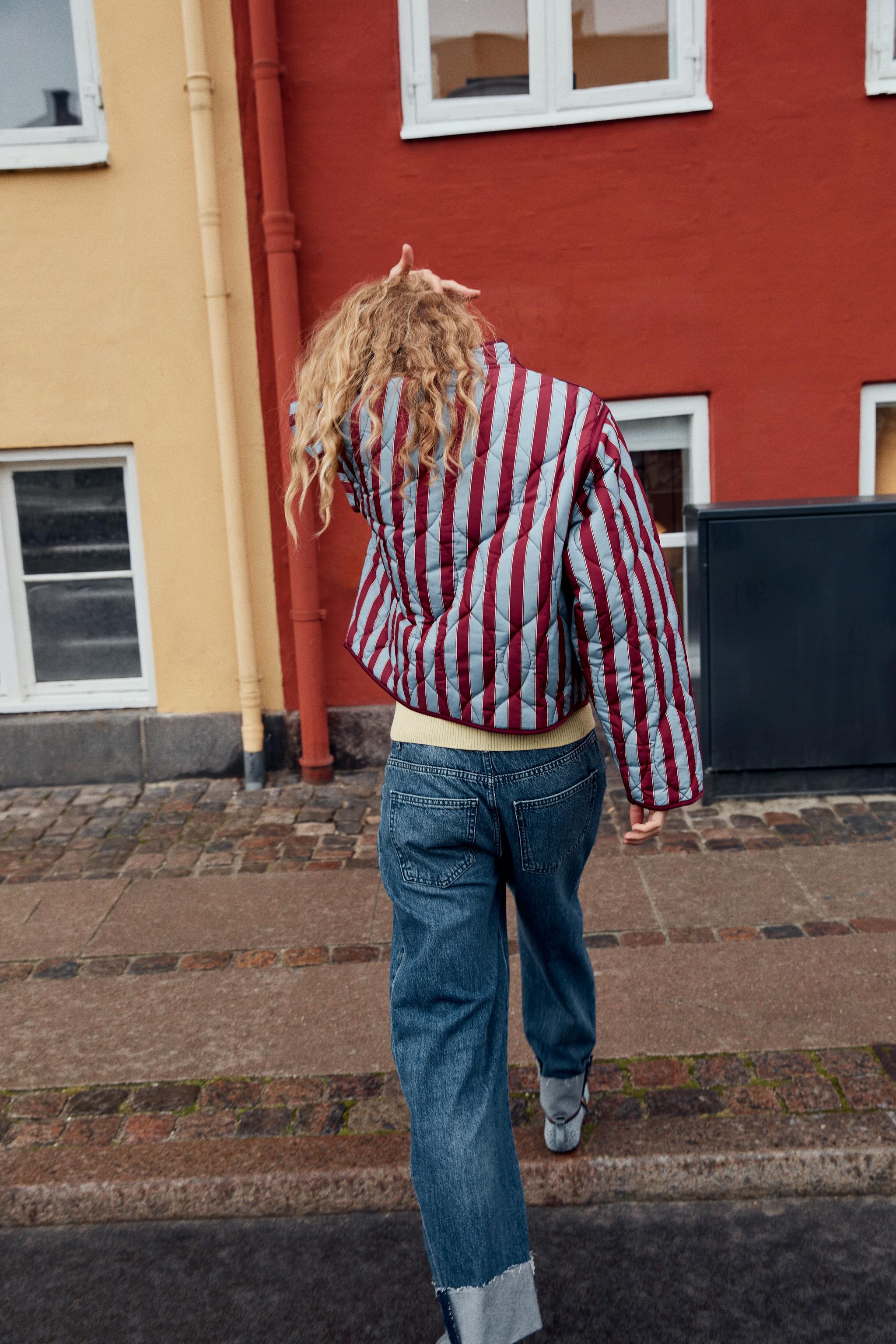 BLOUSON MATELASSÉ À RAYURES ET BRANDEBOURGS