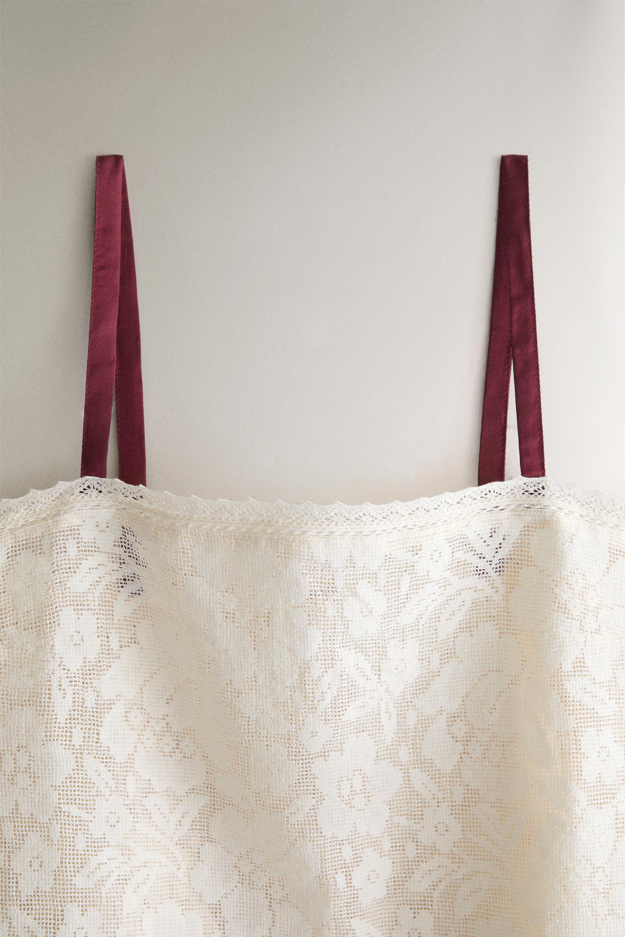 FLORAL LACE COTTON TOP