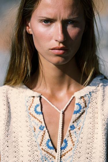 TOP CROCHET BRODÉ - Écru de Zara - Image 1