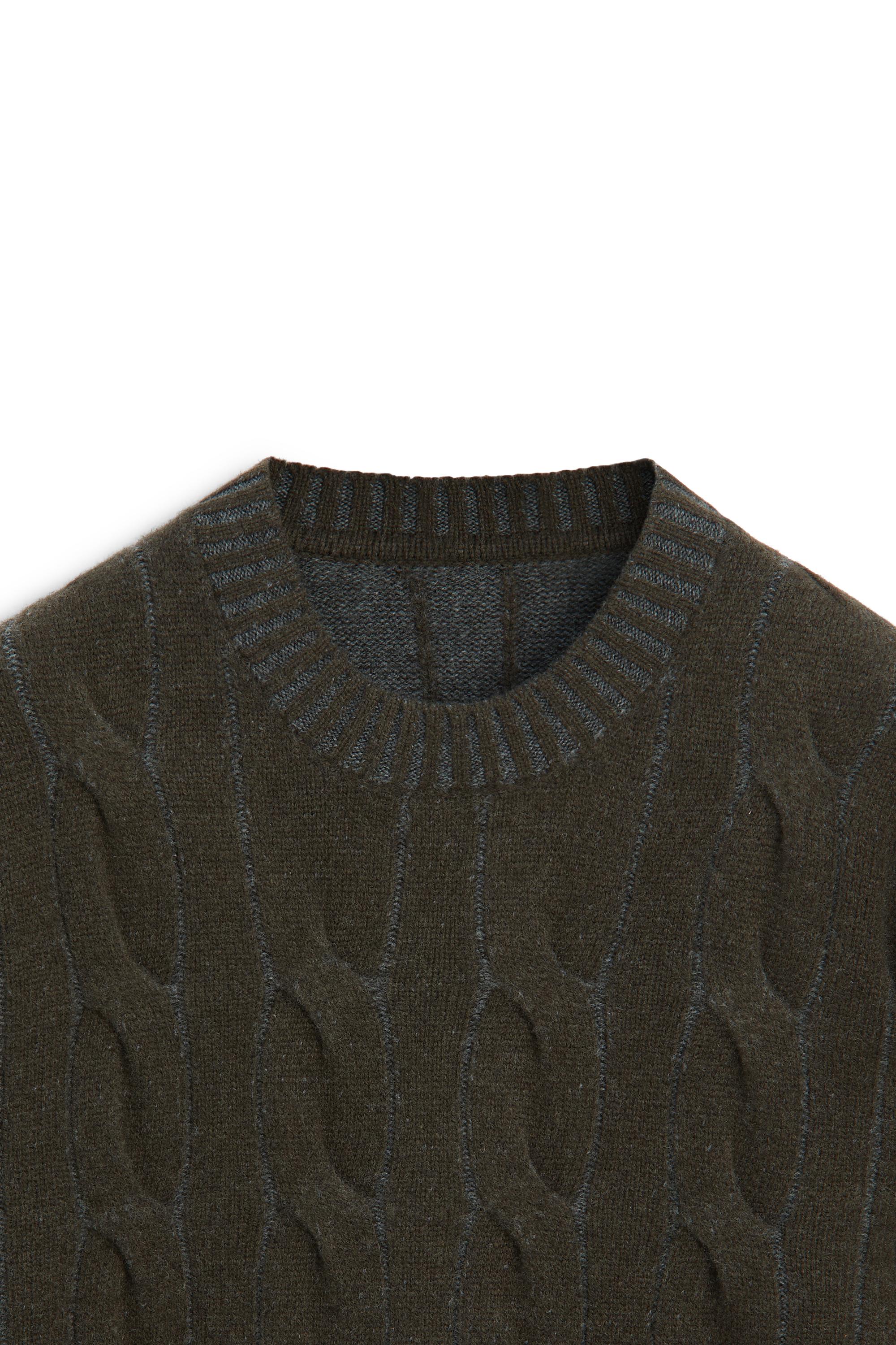 Wool blend cable knit sweater - LIMITED EDITION