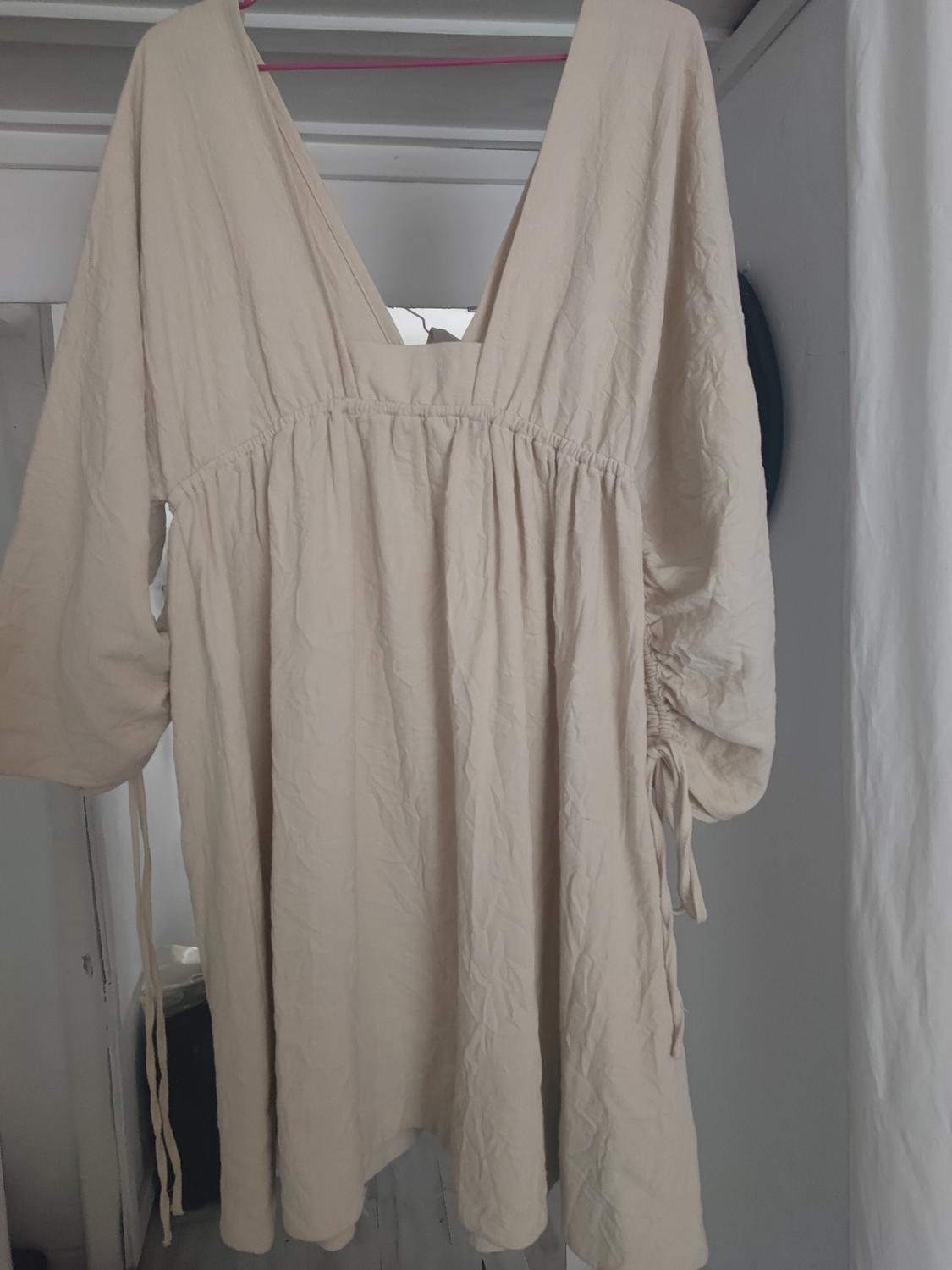 VESTIDO TIPO TÚNICA CORTO - Image 6