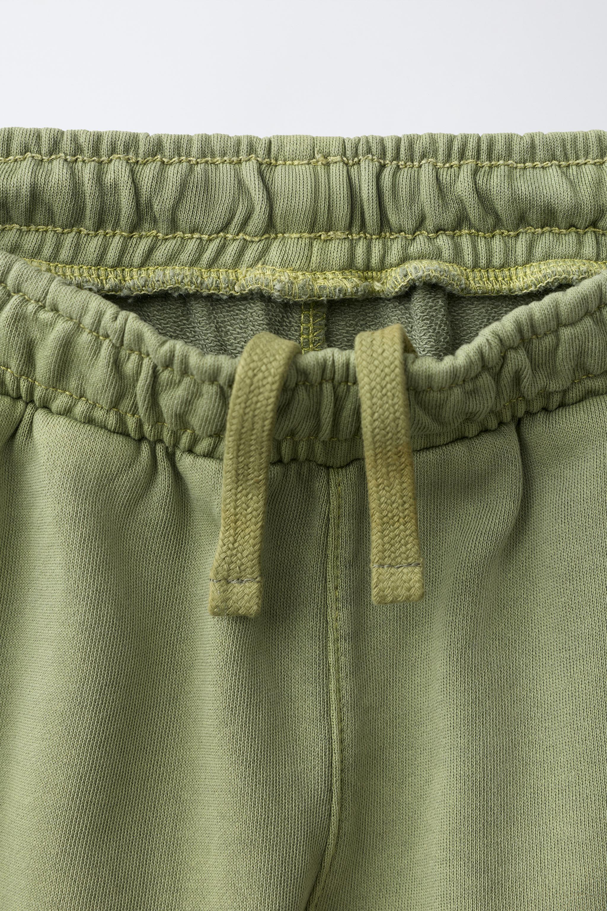 GARMENT-DYED POLO SWEATSHIRT AND JOGGER SET