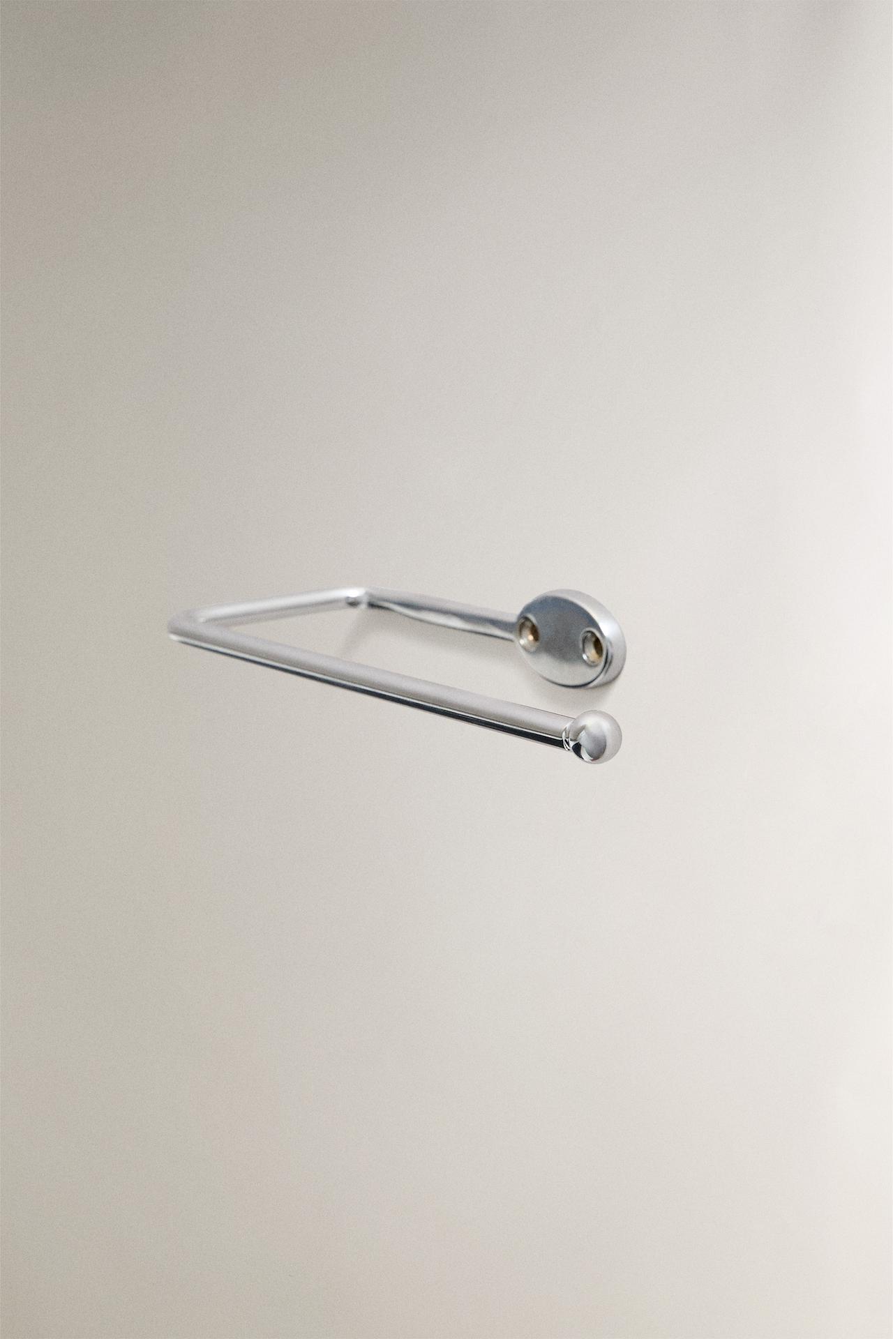 SILVER METAL TOILET PAPER HOLDER — Silver