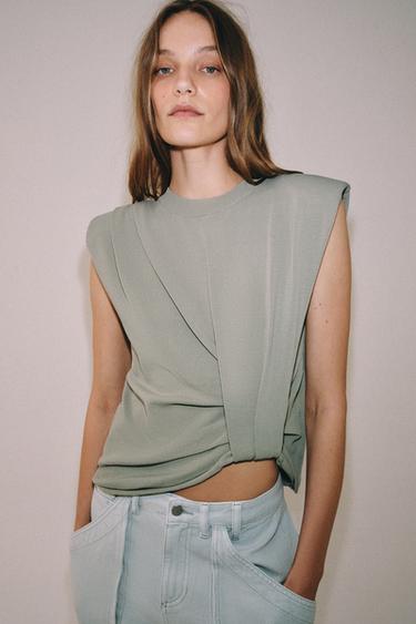 TOP EN MAILLE À ÉPAULETTES - VERDÂTRE de Zara