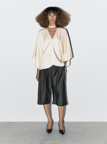 Zara Flowing V-neck blouse - STUDIO - Golden - Image 0