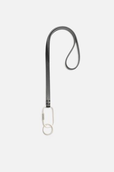 KEY RING WITH LEATHER PENDANT - Black by Zara