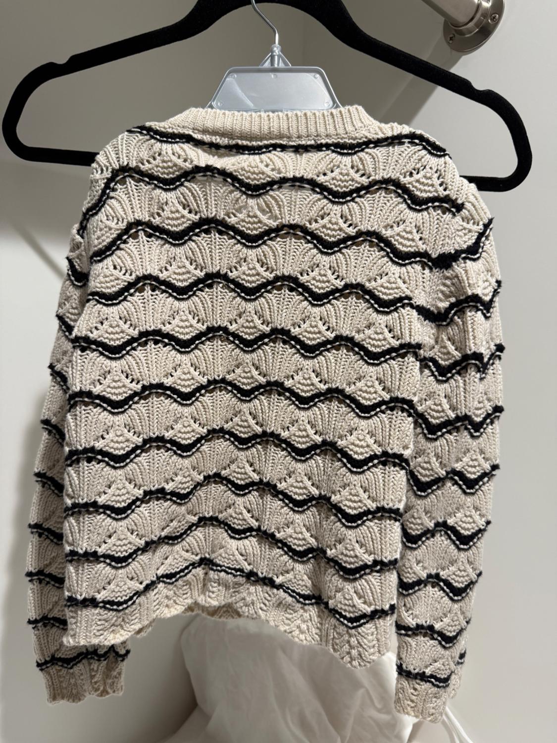 CHAQUETA PUNTO CALADOS ONDAS - Image 3