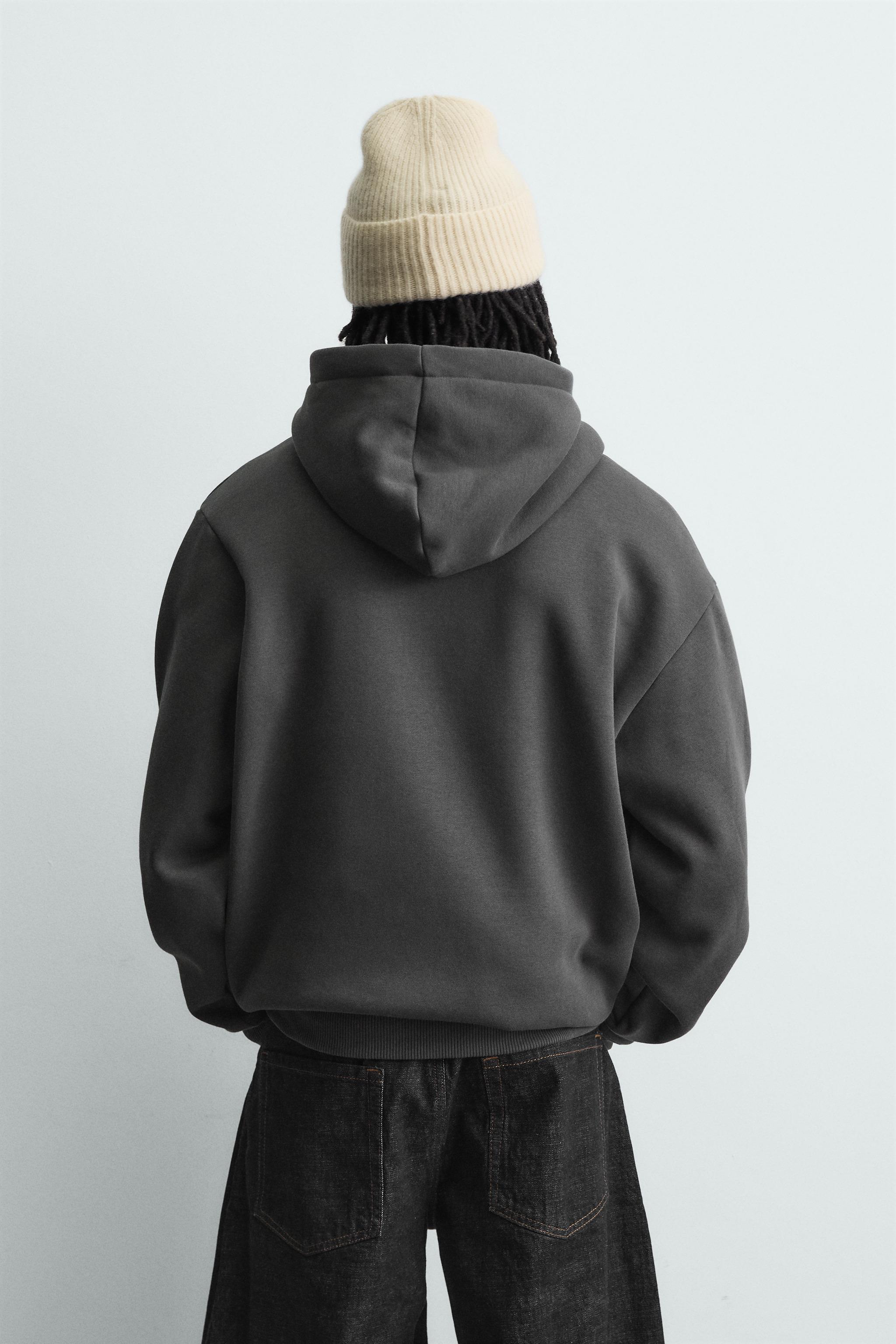 SWEAT À CAPUCHE STRUCTURÉ