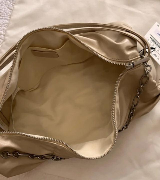 GATHERED SHOULDER BAG - Image 6