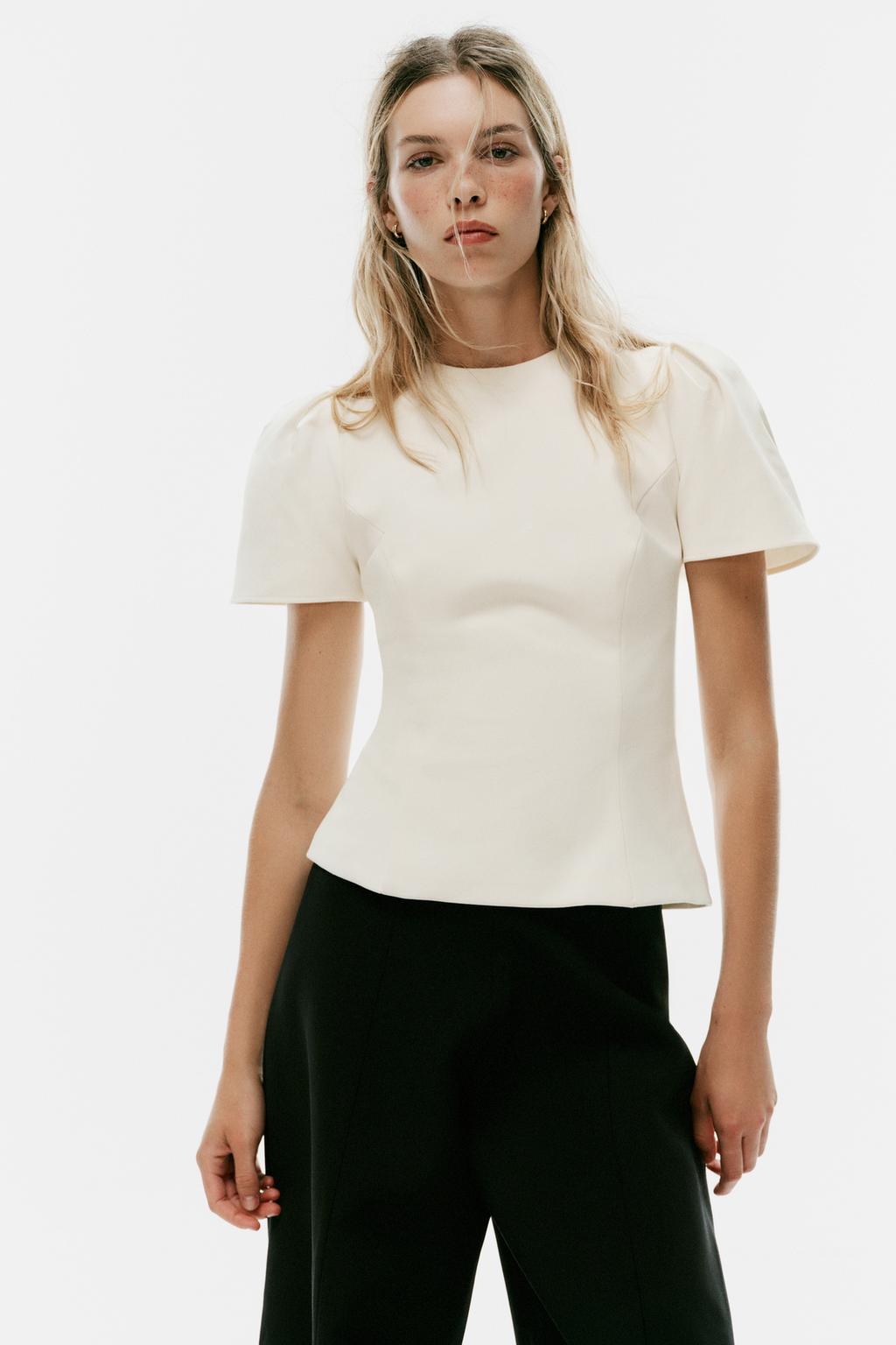 PUFF SLEEVE TOP