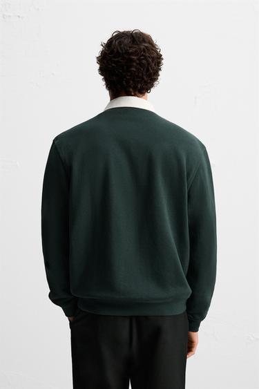 POLO À COL EN CONTRASTE - Vert foncé de Zara - Image 2