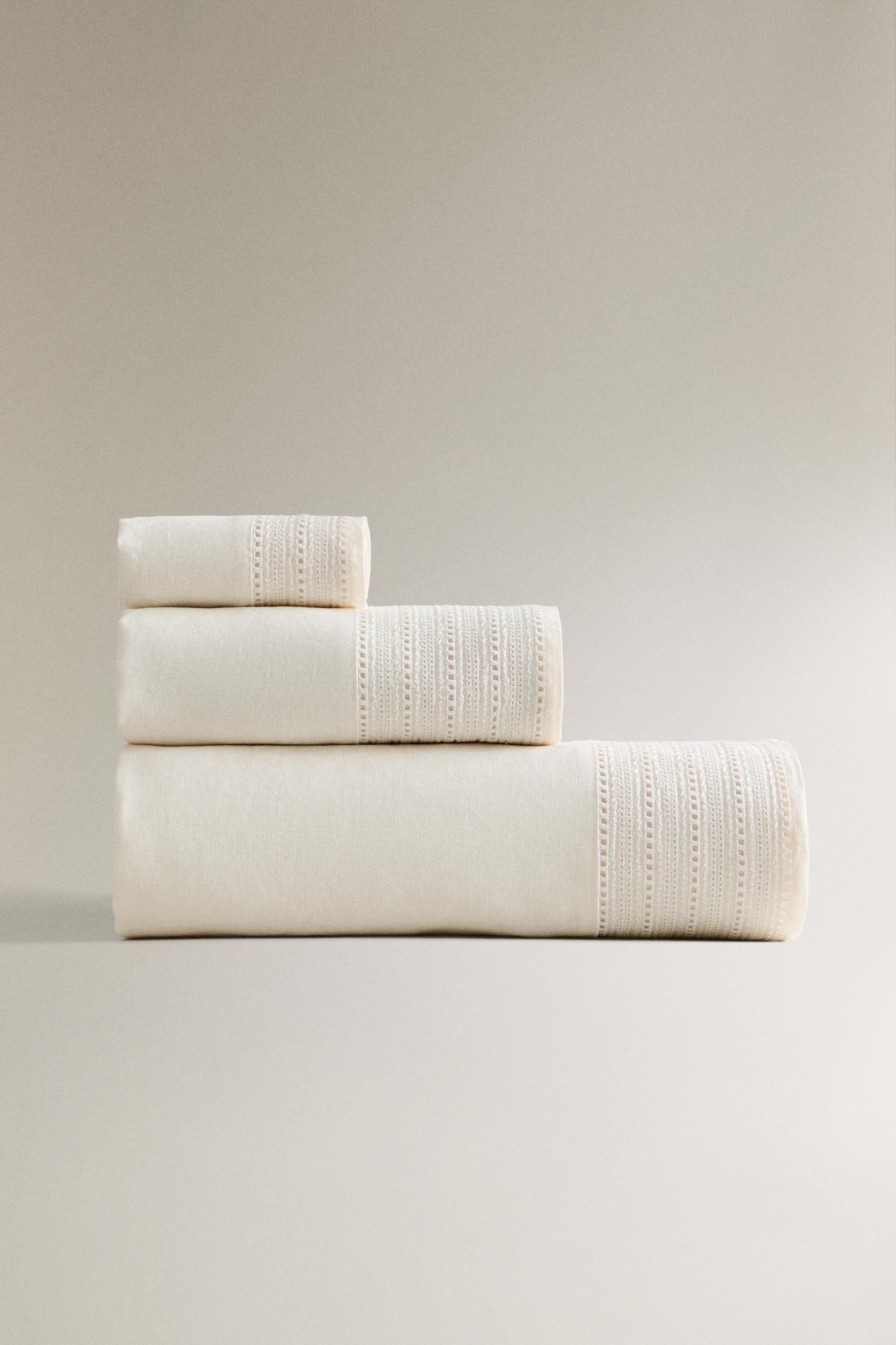 SERVIETTE DE BAIN DÉTAIL LIN JOUR ÉCHELLE