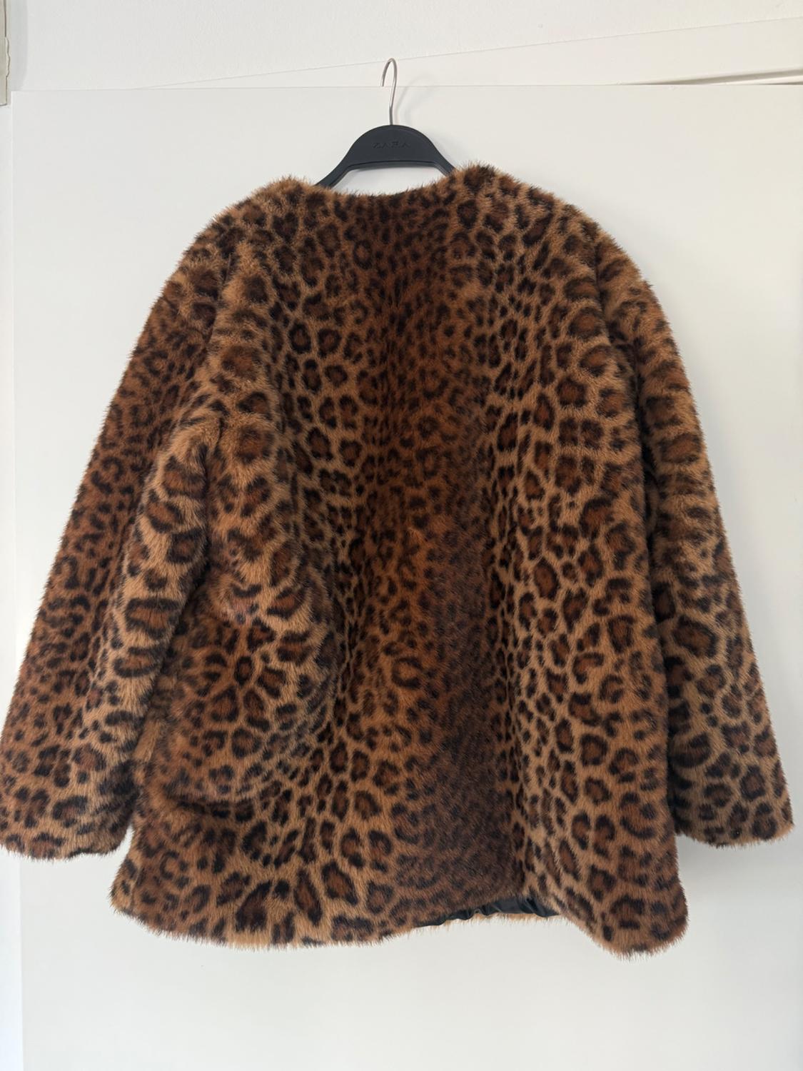 FAUX FUR ANIMAL PRINT COAT - Image 2